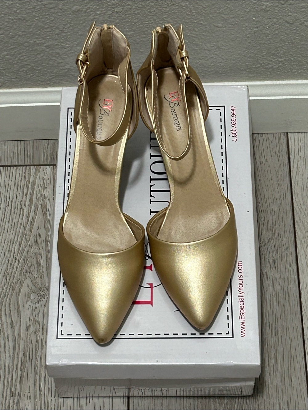 EY Boutique Pearl Gold Ankle Strap Heels D'Orsay Pumps Size 8.5W NIB